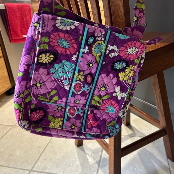 Vera Bradley Like New Crossbody Purse - Picture 2 of 4